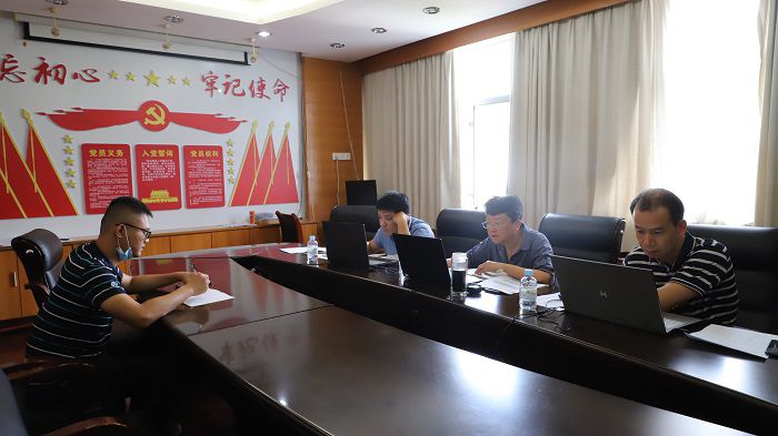 第一小姐答辩现场.JPG