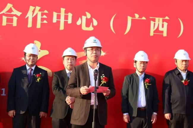 陈祖训讲话（修图）.jpg