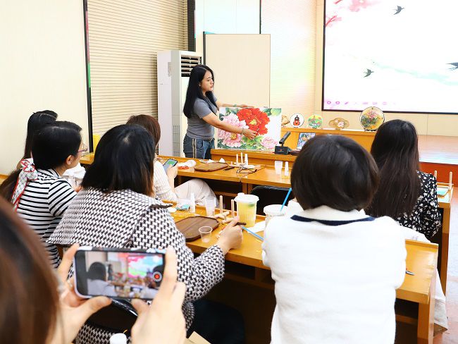 老师讲解制作方法（修图）1.jpg